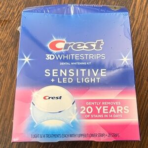 Crest 3D Whitestrips Sensitive with Blue LED Light